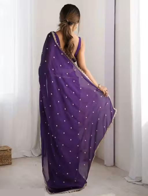 RadhaEra Fashionable Saree